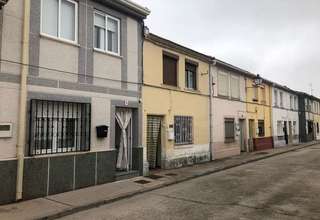 Townhouse for sale in Iscar, Valladolid. 